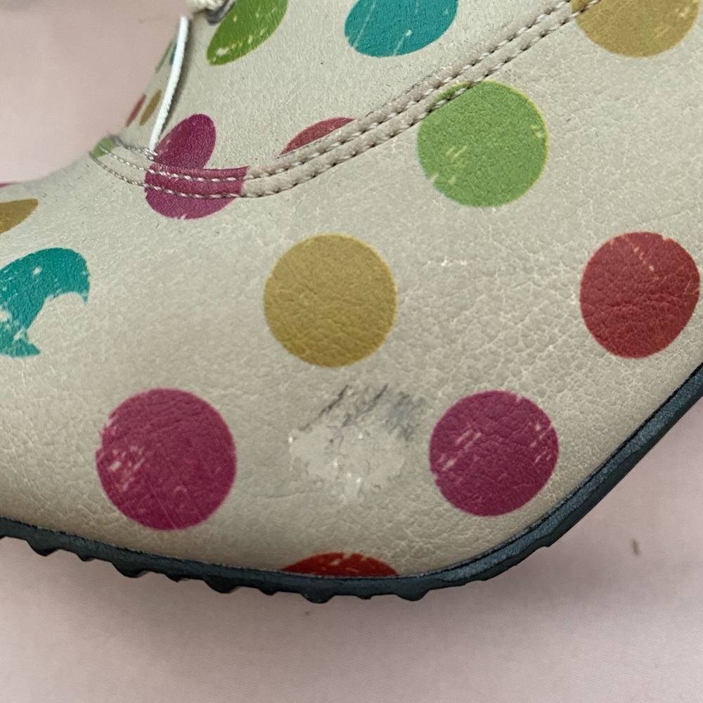 Adorable Polkadot Heels - Picture 5 of 5